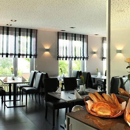 Zur Post Hotel 3*