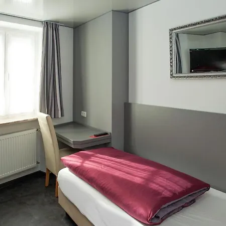 Hotel Zur Post 3*