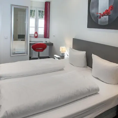 Zur Post Hotel 3*